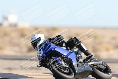 media/Dec-07-2025-CVMA (Sun) [[3e7d2de5dc]]/Race 11-Formula 2-CVMA Hooligans-American Thunder/